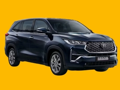 Toyota Innova Hycross